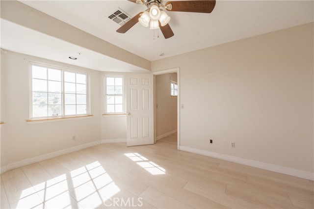 Detail Gallery Image 37 of 61 For 957 Sierra Hills Ln, Palmdale,  CA 93550 - 3 Beds | 2 Baths