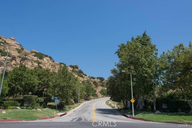 Detail Gallery Image 2 of 41 For 22373 Mission Cir, Chatsworth,  CA 91311 - 2 Beds | 2 Baths