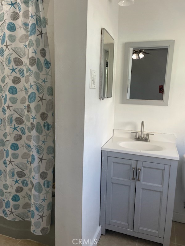 Detail Gallery Image 19 of 24 For 431 Douglas, Bakersfield,  CA 93308 - 2 Beds | 1 Baths