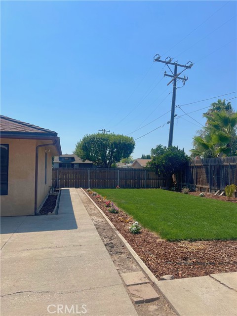 Detail Gallery Image 28 of 28 For 216 Palm Ct, Hanford,  CA 93230 - 3 Beds | 2/1 Baths