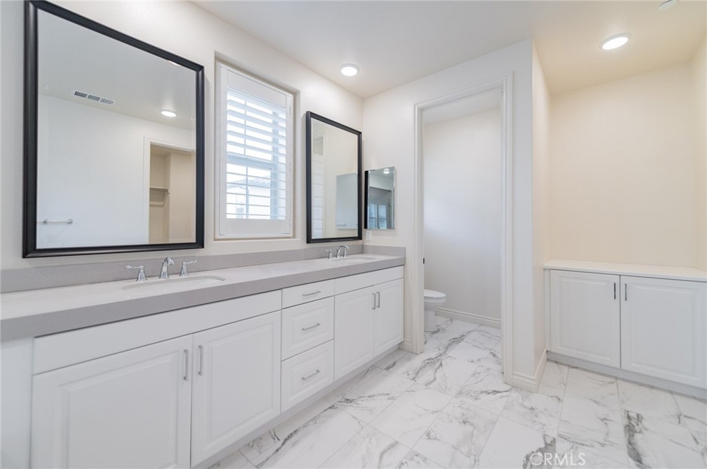 MLS #OC25255909 image #30