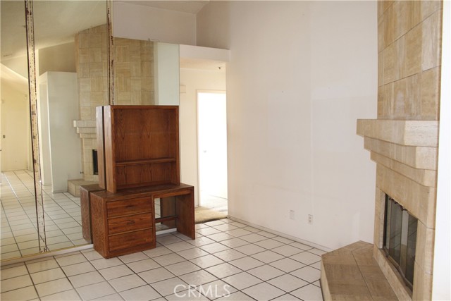 Detail Gallery Image 12 of 26 For 14549 Southwood Dr, Fontana,  CA 92337 - 3 Beds | 2 Baths