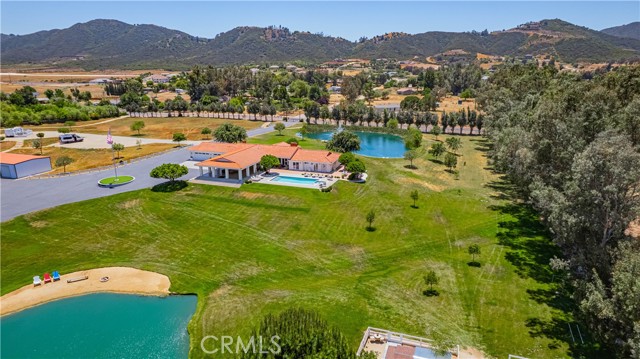 Detail Gallery Image 28 of 75 For 26465 Douglas Ave, Murrieta,  CA 92562 - 6 Beds | 8/5 Baths