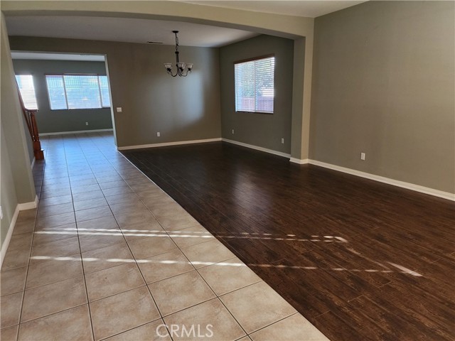 Detail Gallery Image 3 of 43 For 35978 Meriwether Way, Murrieta,  CA 92562 - 6 Beds | 3 Baths