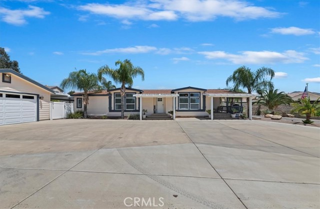 Detail Gallery Image 5 of 44 For 31108 Quail Hollow Cir, Homeland,  CA 92548 - 3 Beds | 2 Baths
