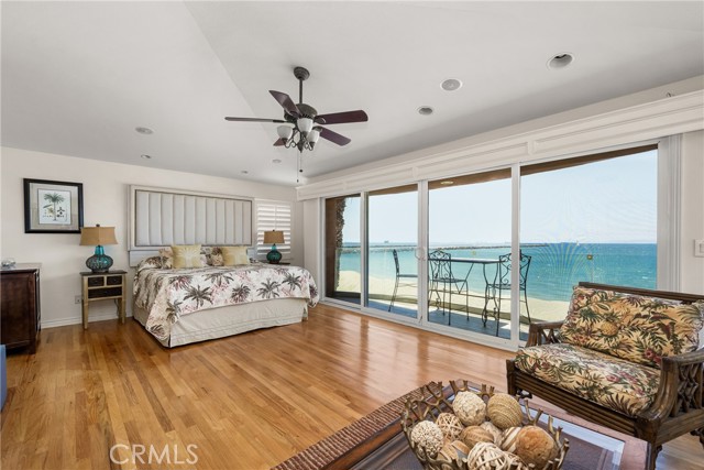 6915 E Seaside, Long Beach CA: https://media.crmls.org/medias/a89b836e-914e-4e74-a6a4-371f528ca5d7.jpg