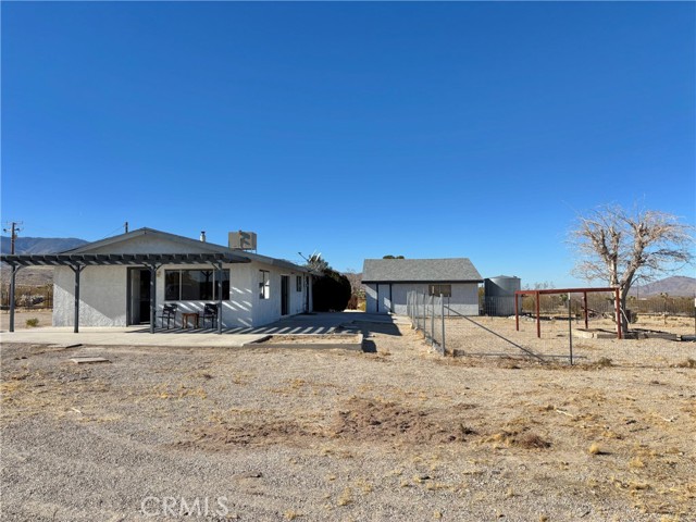 Detail Gallery Image 2 of 24 For 36368 Cochise Trl, Lucerne Valley,  CA 92356 - 2 Beds | 1 Baths