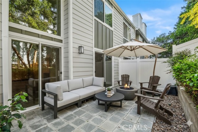 Detail Gallery Image 28 of 39 For 10056 Melinda Way #3,  Northridge,  CA 91325 - 2 Beds | 2/1 Baths