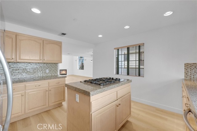 Detail Gallery Image 13 of 36 For 200 N Catalina Ave #F,  Redondo Beach,  CA 90277 - 3 Beds | 3 Baths