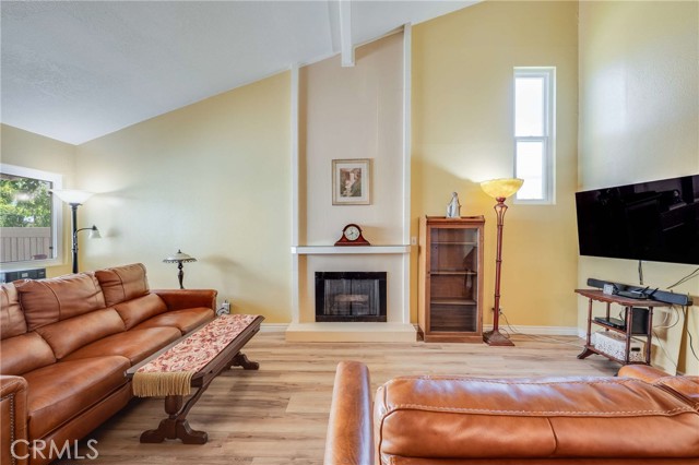 Detail Gallery Image 3 of 28 For 3154 E Palm #53,  Fullerton,  CA 92831 - 2 Beds | 2 Baths