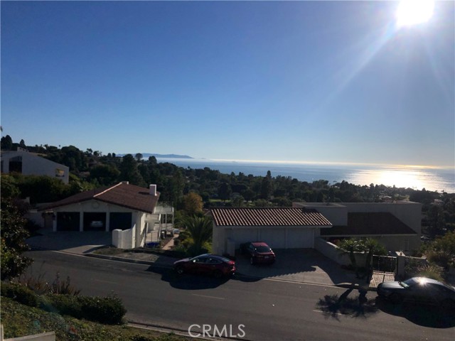 1137 Via Zumaya, Palos Verdes Estates, California 90274, 6 Bedrooms Bedrooms, ,3 BathroomsBathrooms,Residential,Sold,Via Zumaya,SB21239144