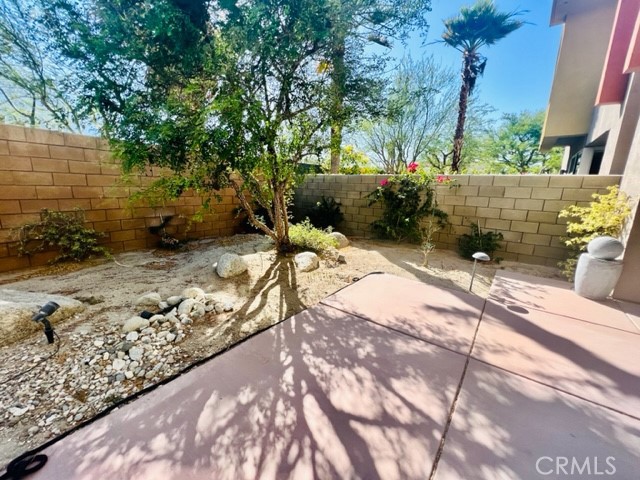 Detail Gallery Image 10 of 27 For 3521 Melody Ln, Palm Springs,  CA 92262 - 2 Beds | 2/1 Baths
