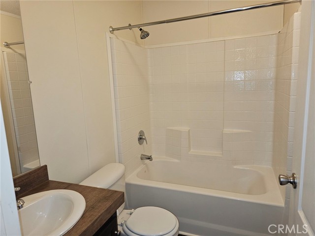 24414 University Avenue, Loma Linda CA: https://media.crmls.org/medias/a8a0ba4a-1ba1-499b-b9fa-1abd2cc72265.jpg