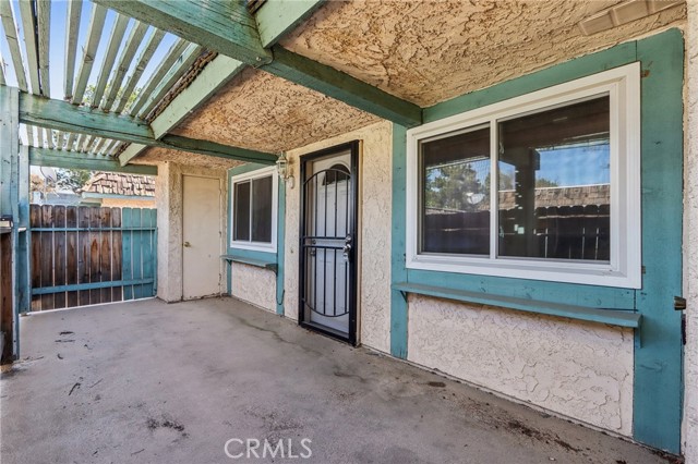 Detail Gallery Image 12 of 48 For 2561 Gonzaga Ln, Riverside,  CA 92507 - 3 Beds | 2 Baths