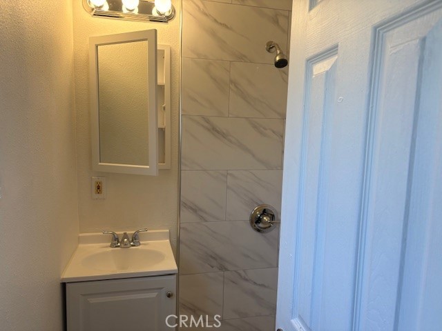 Detail Gallery Image 19 of 23 For 3661 Seabright, Long Beach,  CA 90810 - 3 Beds | 2 Baths