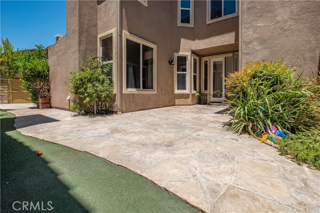 27531 Sunny Creek Drive, Valencia CA: https://media.crmls.org/medias/a8a2c919-e355-4811-8aee-11a9f1d78046.jpg