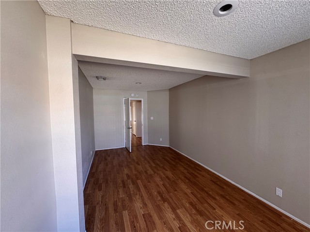 Detail Gallery Image 13 of 44 For 4546 Grandview Dr, Palmdale,  CA 93551 - 3 Beds | 3 Baths