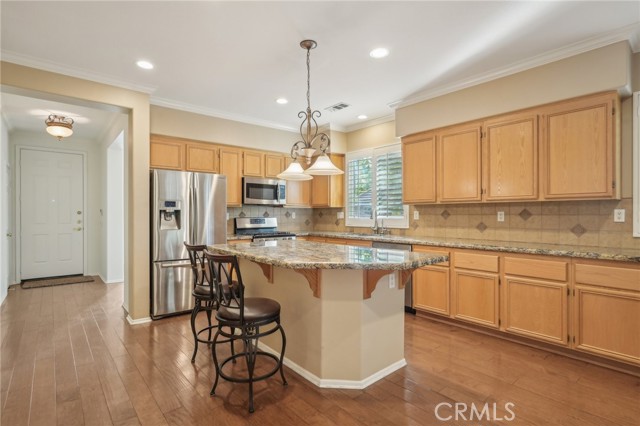 28523 Santa Catarina Road, Saugus CA: https://media.crmls.org/medias/a8a356dd-f555-48e2-a936-4dd24cebadbf.jpg