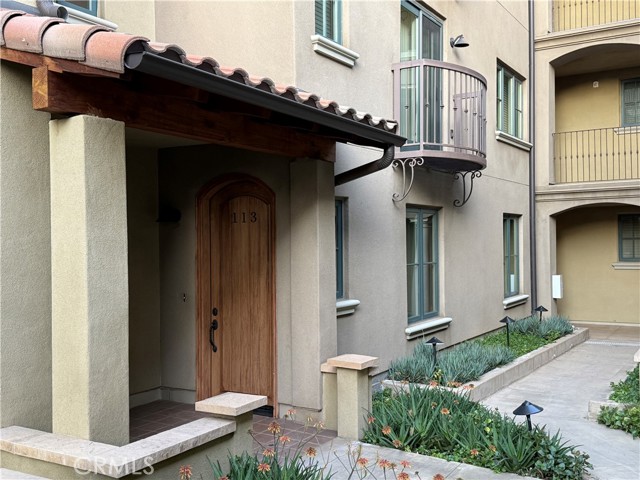 Detail Gallery Image 5 of 6 For 168 S Sierra Madre Bld #113,  Pasadena,  CA 91107 - 3 Beds | 2 Baths