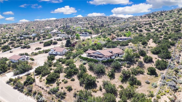 Image 61 of 67 For 2929 Snow Line