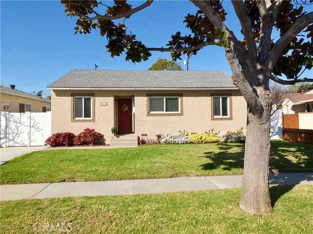 4451 Johanna Ave, Lakewood, CA 90713