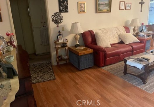 2553 Neptune Place, Port Hueneme CA: https://media.crmls.org/medias/a8a56bcd-c0bd-4452-911b-e5607dd300f8.jpg