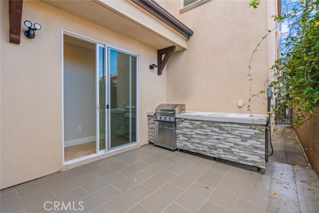 519 13TH Street, Huntington Beach CA: https://media.crmls.org/medias/a8a576e8-16a5-4eb8-86ee-73bfc406311b.jpg