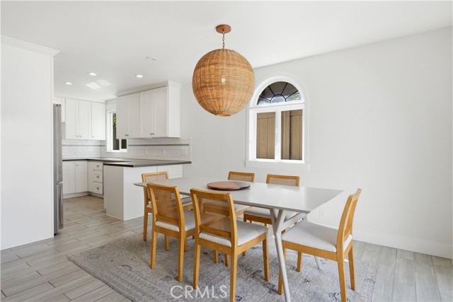 Detail Gallery Image 9 of 38 For 130 Cordova Walk, Long Beach,  CA 90803 - 2 Beds | 2/1 Baths