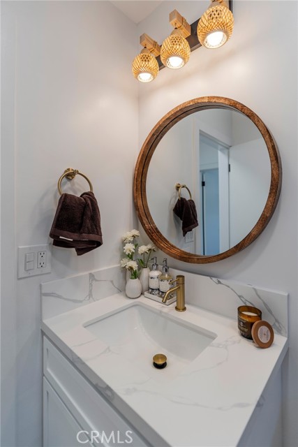 4224 Falcon Avenue, Long Beach CA: https://media.crmls.org/medias/a8a743b3-d7ed-4010-9ba7-9f1ac0bb8488.jpg
