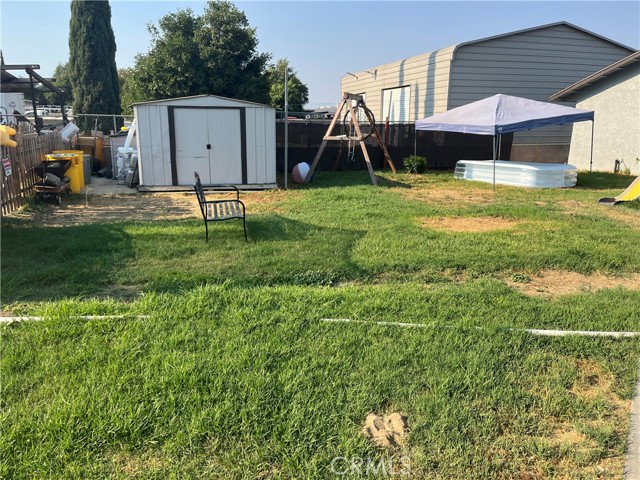 10457 50th Street, Jurupa Valley CA: https://media.crmls.org/medias/a8a76914-b0e1-4e99-a43b-adbb4512f6f7.jpg