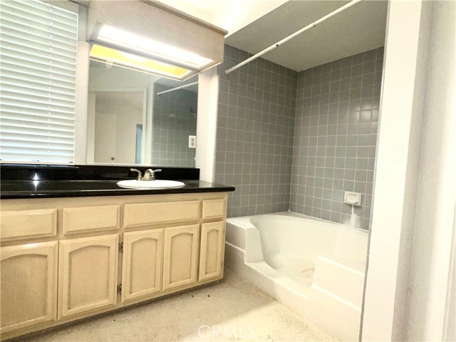 3072 Ironwood, Merced CA: https://media.crmls.org/medias/a8a788ac-6c2d-482d-9f40-6ebcae2f7d9d.jpg