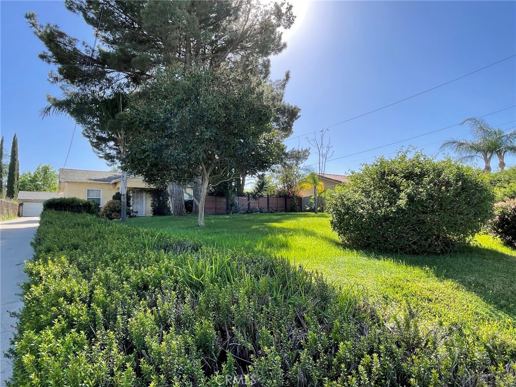 824 W Olive