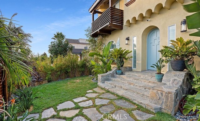 Detail Gallery Image 5 of 23 For 4539 1/2 St Elmo Dr, Los Angeles,  CA 90019 - 4 Beds | 3 Baths