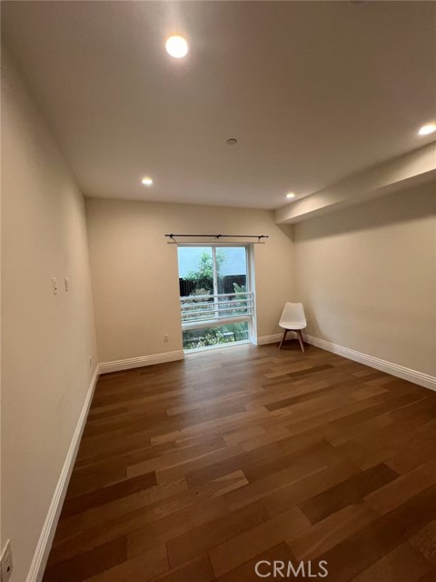 2939 Leeward Avenue, Los Angeles CA: https://media.crmls.org/medias/a8a92371-8239-40d0-9d5c-daa1a3568cc9.jpg