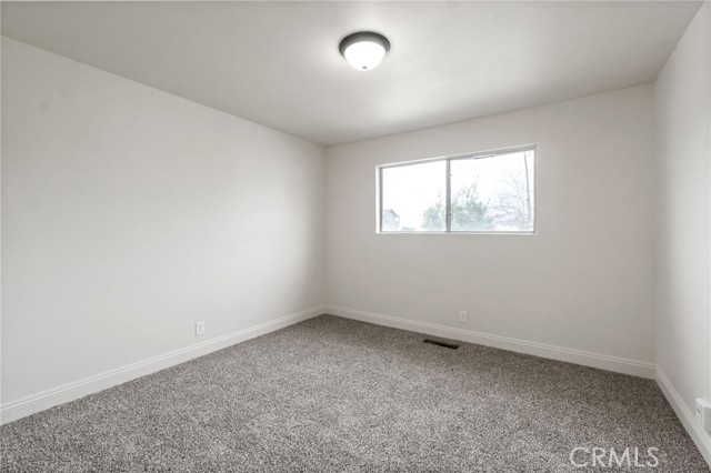 Detail Gallery Image 23 of 37 For 2738 S Fairway Ct, Visalia,  CA 93277 - 3 Beds | 2/1 Baths