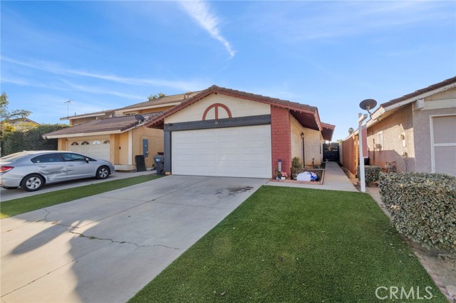 Detail Gallery Image 2 of 21 For 23407 Rolanda Dr, Moreno Valley,  CA 92553 - 3 Beds | 2 Baths