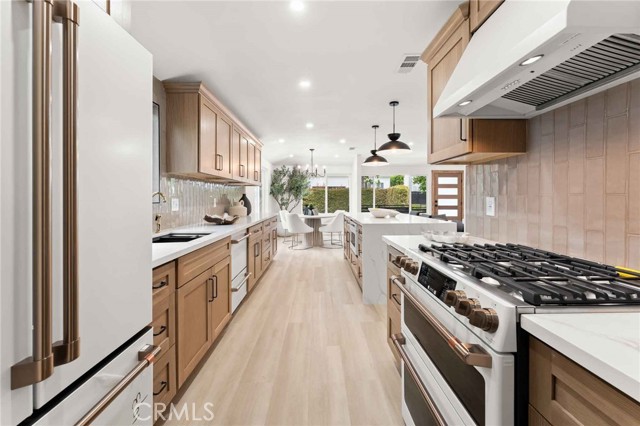 11408 Waterford Street, Los Angeles CA: https://media.crmls.org/medias/a8aa1405-064a-44fd-ab81-978e8aa8fa66.jpg