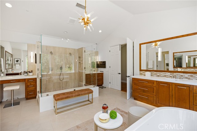 4 Sandy Knoll, Coto de Caza CA: https://media.crmls.org/medias/a8ab3607-7f14-4a3e-ac9d-c3603f568128.jpg