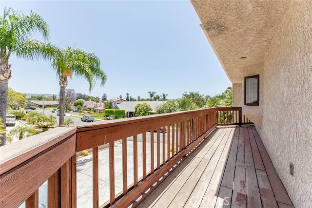 3225 Yardley Place, Simi Valley CA: https://media.crmls.org/medias/a8abb535-9ba0-4894-93d0-5c8705bba258.jpg