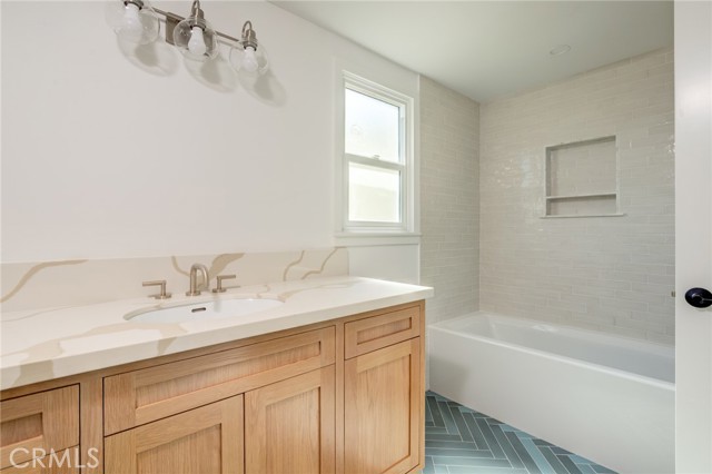 419 Avenue F, Redondo Beach, California 90277, 3 Bedrooms Bedrooms, ,1 BathroomBathrooms,Residential,Sold,Avenue F,SB22047389