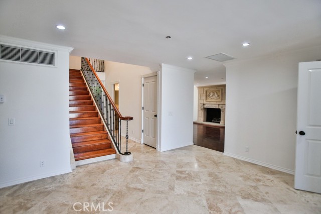 16802 Kamalii Drive, Huntington Beach CA: https://media.crmls.org/medias/a8ac6ad6-9ea8-4d08-8c53-e71292ea4617.jpg