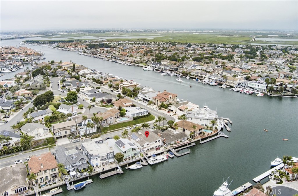 3512 Gilbert Drive, Huntington Beach, CA 92649