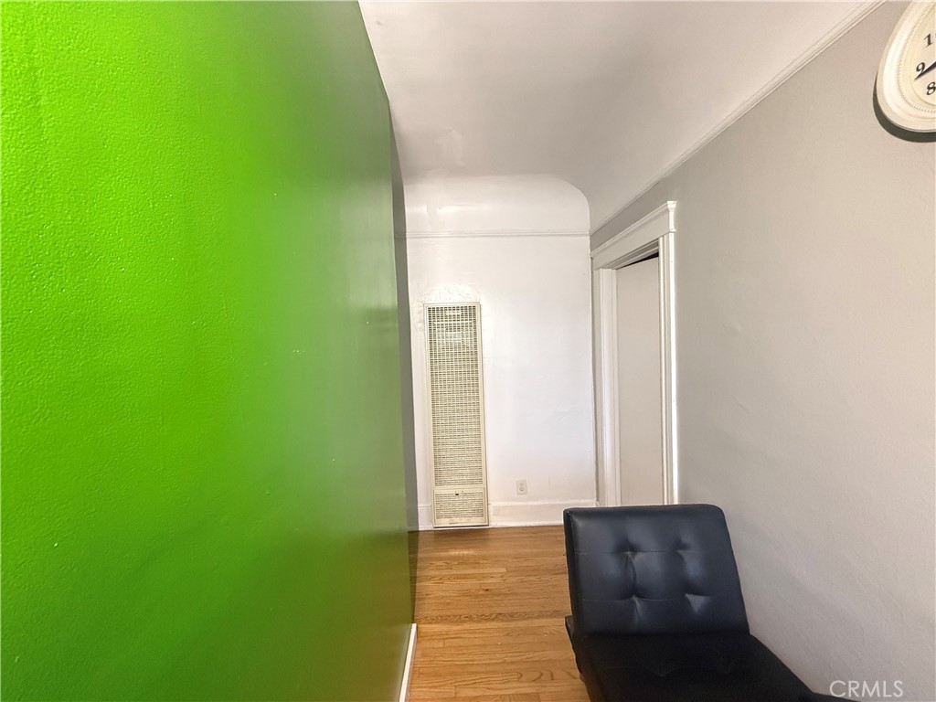 https://media.crmls.org/medias/a8af8e19-4a5f-4d64-a5fb-2bbbdf3fa740.jpg?preset=X-Large