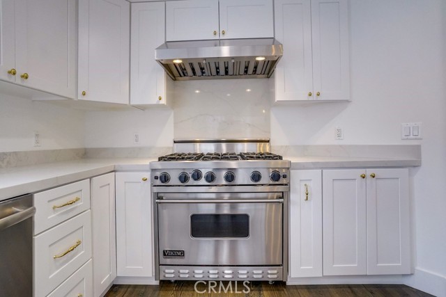 35 Raymond N, Pasadena CA: https://media.crmls.org/medias/a8b124ba-4e7d-4d2c-8d01-ef60eb036052.jpg