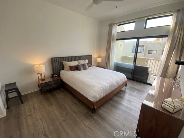 17722 Sergio Cir, Huntington Beach CA: https://media.crmls.org/medias/a8b161c3-f74b-4d83-9180-511596a79480.jpg