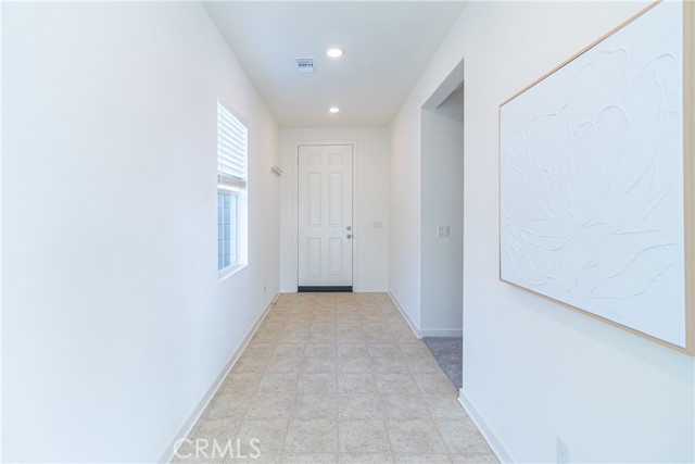 Detail Gallery Image 4 of 29 For 41207 Alegria Ln, Lake Elsinore,  CA 92532 - 4 Beds | 2 Baths
