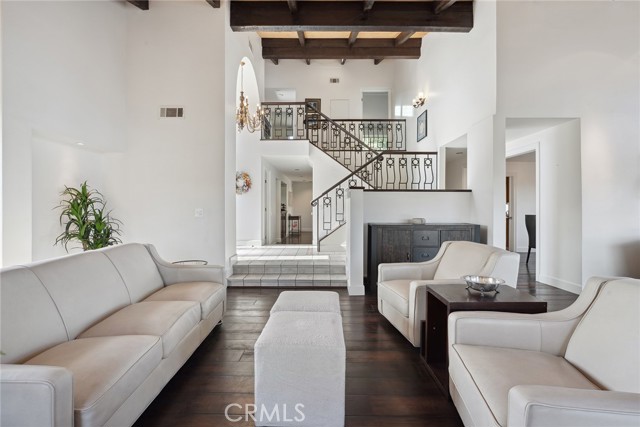 Detail Gallery Image 11 of 67 For 4372 Park Vicente, Calabasas,  CA 91302 - 4 Beds | 4/1 Baths