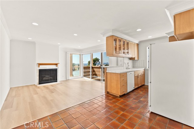 Detail Gallery Image 21 of 55 For 600 Monterey Bld #8,  Hermosa Beach,  CA 90254 - 2 Beds | 2 Baths