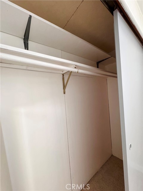 Detail Gallery Image 9 of 31 For 725 W Thornton, Hemet,  CA 91743 - 2 Beds | 1/1 Baths