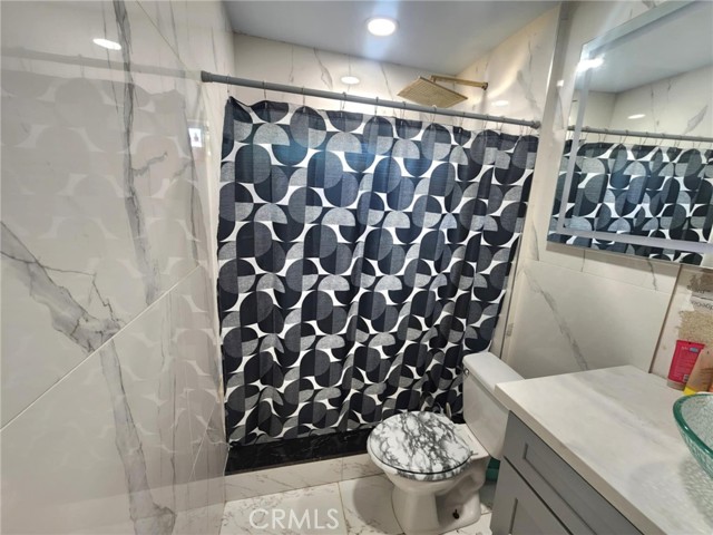 Detail Gallery Image 41 of 47 For 8626 Laurel Canyon Bld, Sun Valley,  CA 91352 - 5 Beds | 3 Baths